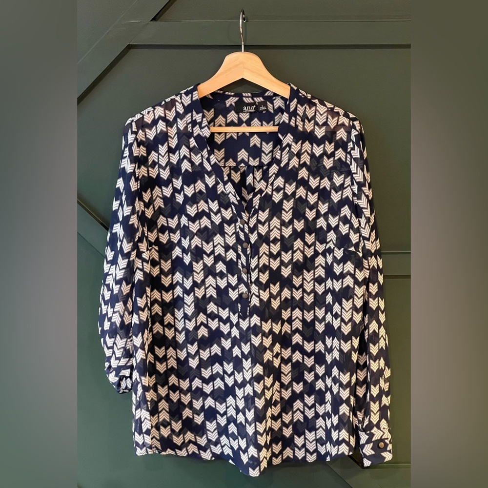 a.n.a. Navy, Gray and Cream Chevron Blouse